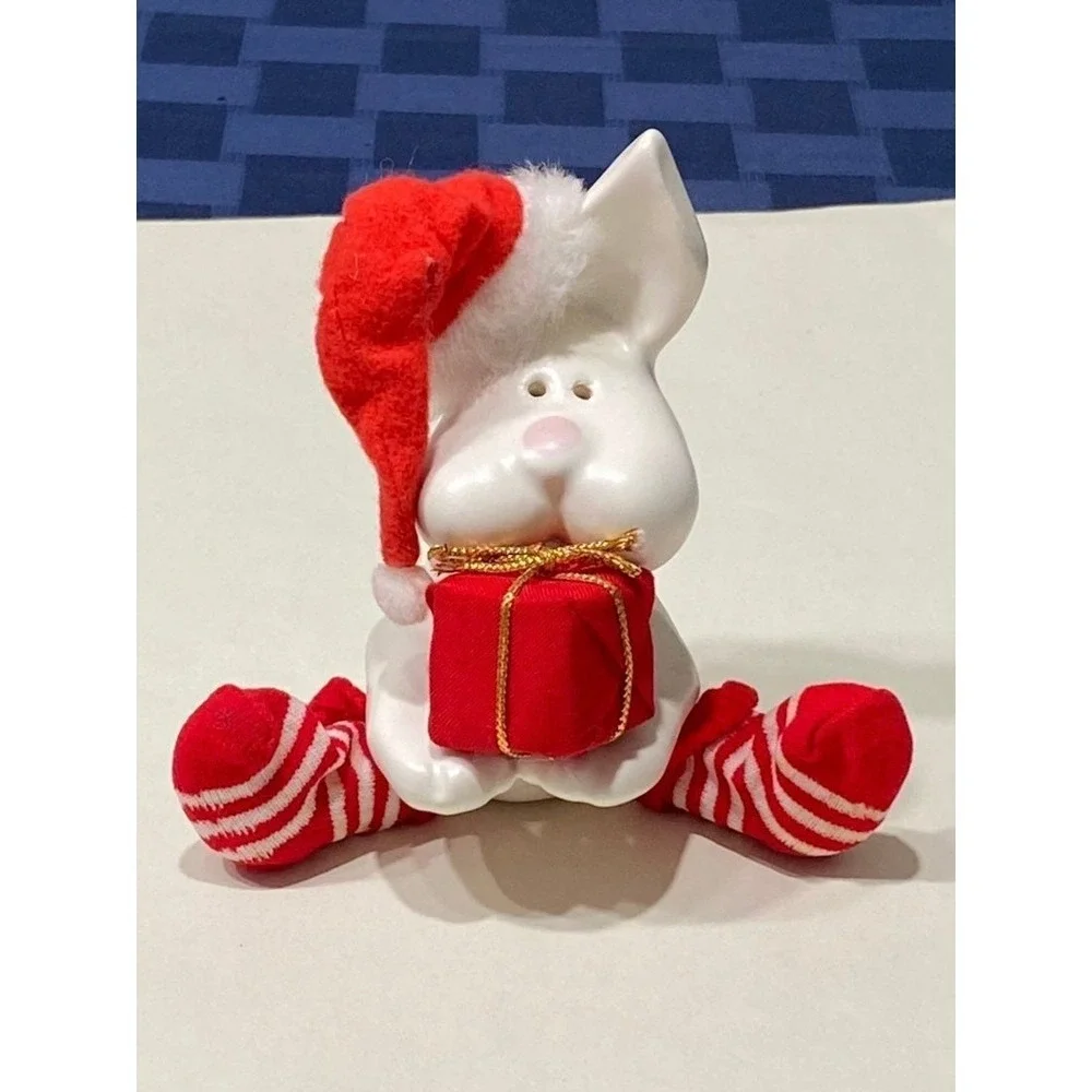 Adorable‎ Vintage Christmas  Rabbit 1996